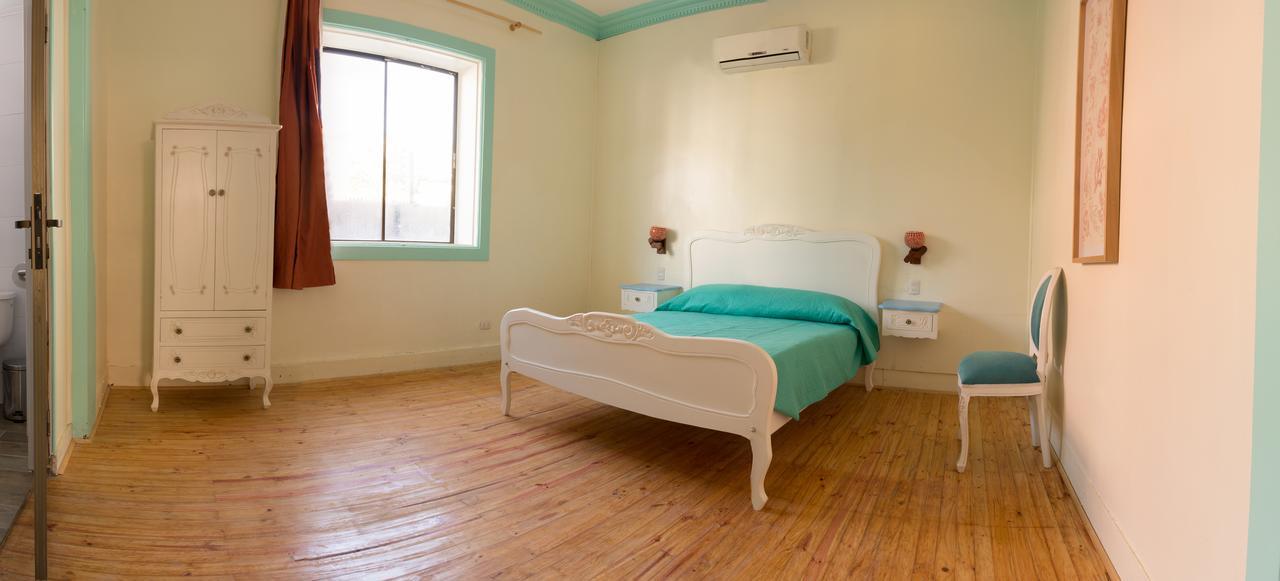 Hostal Casa Aborigen サンティアゴ エクステリア 写真